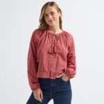 Imagen de Blusa Mujer Borla Manga Larga Amc con 73% de descuento