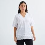 Imagen de Polo Madison Mujer Manga Corta Brodery con 78% de descuento