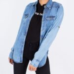 Imagen de Blusa Jean Kayra Poblet Mujer Clasica Celeste con 50% de descuento online en Oechsle | SuperCupon