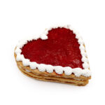 Imagen de Torta Mil Hojas con Crema y Fresas 12 Porciones con 15% de descuento oferta online | SuperCupon