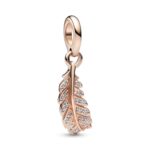 Imagen de Charm Colgante Pluma flotante con 70% de descuento oferta online | SuperCupon