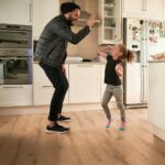 Imagen de Piso Laminado Binyl Pro Hamilton Oak AC5 8mm Resistente al Agua Beige Roble con 67% de descuento oferta online | SuperCupon