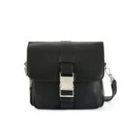 Imagen de Cartera Crossbody Faure Negro con 50% de descuento oferta online | SuperCupon