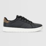 Imagen de Zapatillas Urbanas Mujer Hypnotic Lilybas Negro con 47% de descuento oferta online | SuperCupon