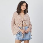 Imagen de Blusa Mujer Nudo Manga Larga Hypnotic con 56% de descuento oferta online | SuperCupon
